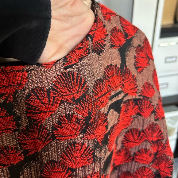 Eve Gravel Red and Black dress - Picture 4 of 9